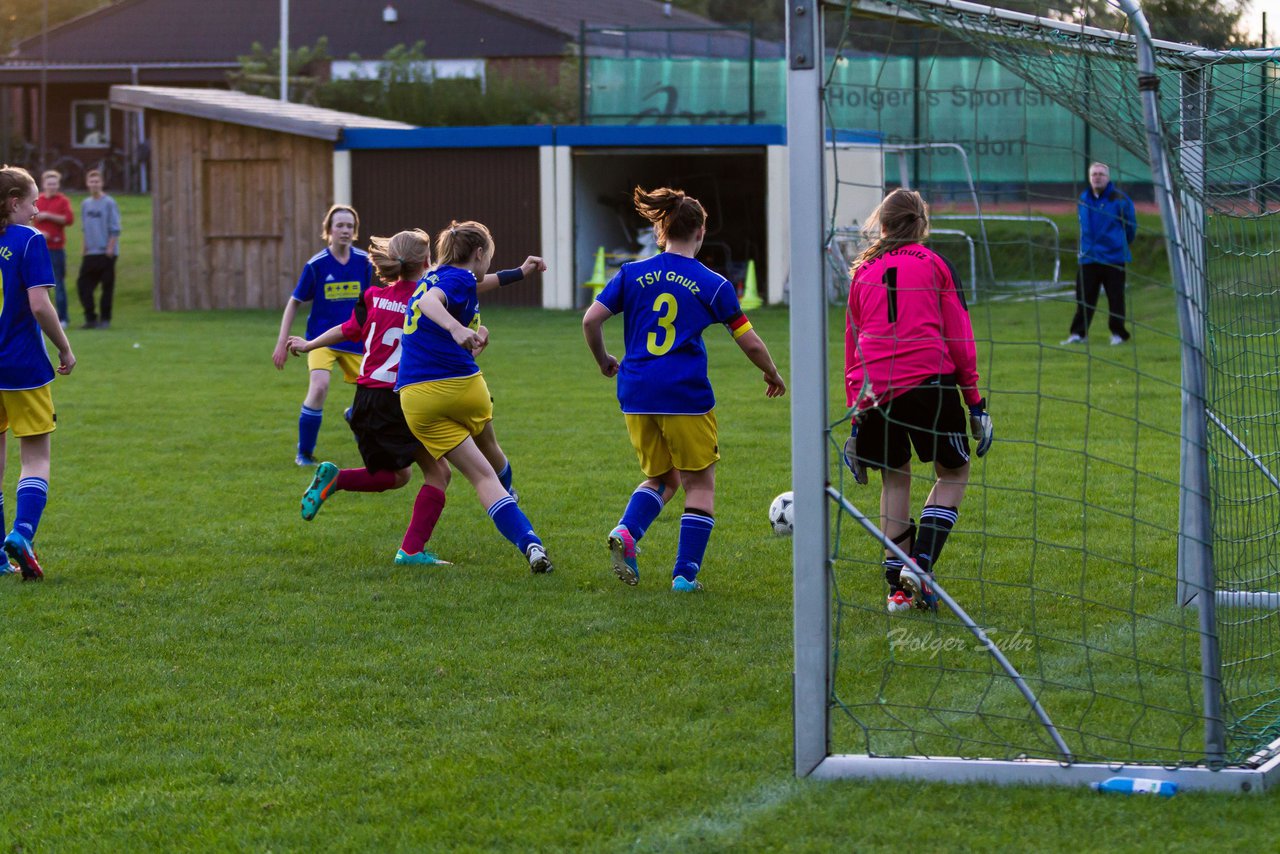 Bild 147 - B-Juniorinnen TSV Gnutz o.W. - SV Wahlstedt : Ergebnis: 1:1